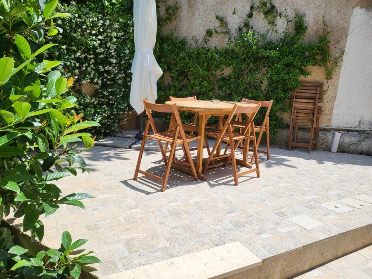 Residenza Don Camillo Villa Mondello Exterior photo